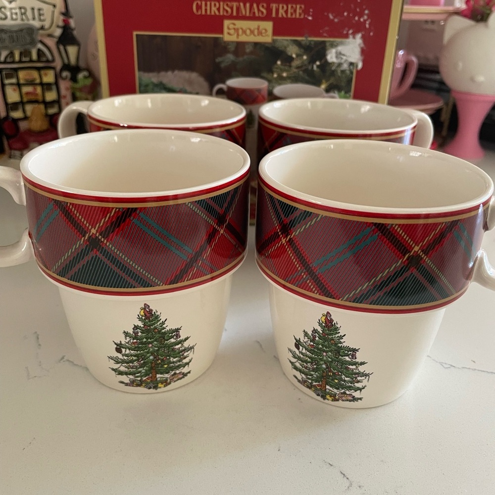 Spode Christmas Tree Plaid Mugs Set of 4